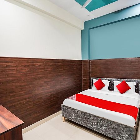 Hotel O Dream Palace Inn Noida Exterior photo