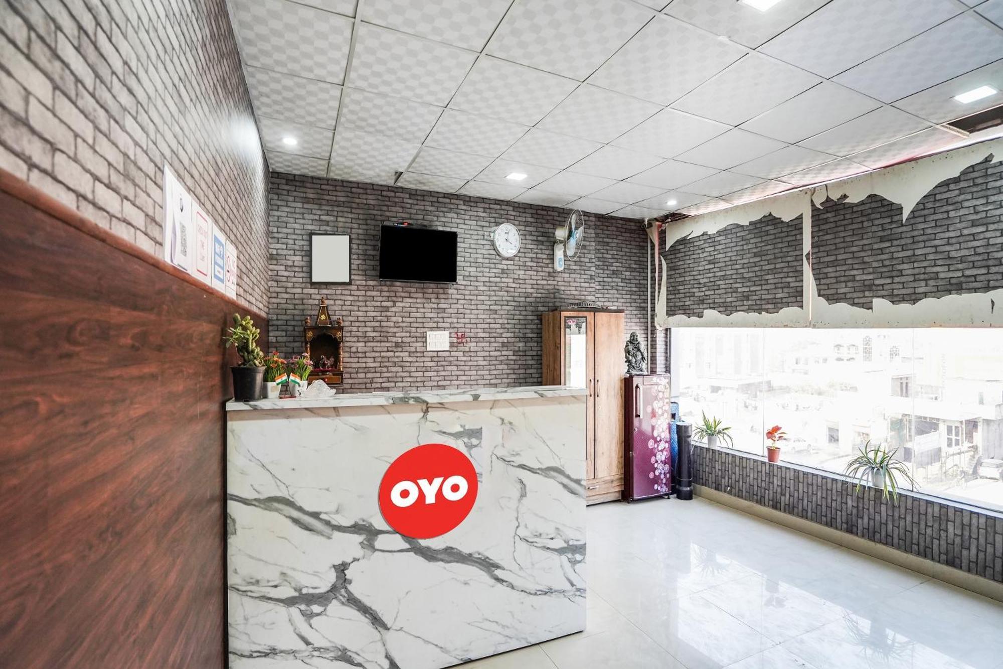 Hotel O Dream Palace Inn Noida Exterior photo